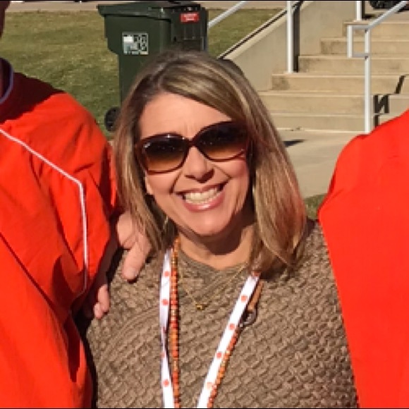 Meet your Posher, Amy - Picture 1 of 1